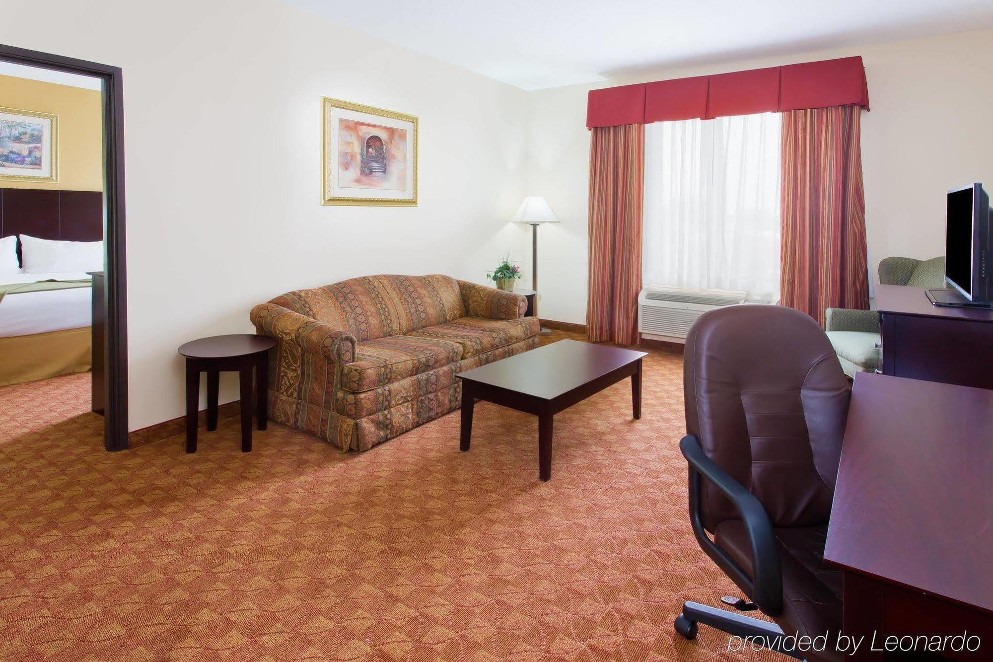 Holiday Inn Express & Suites Dallas - Duncanville, An Ihg Hotel Esterno foto